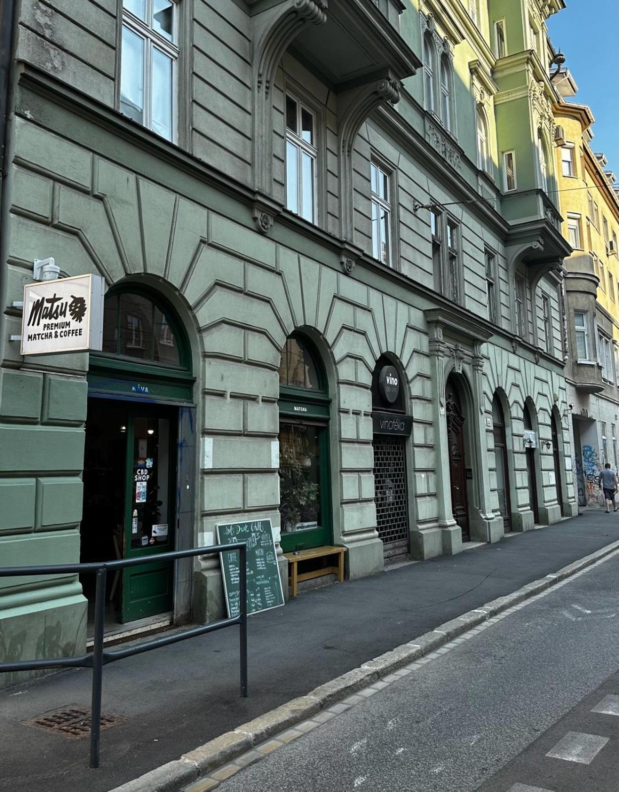 Apartamento Urban Zenhouse No.2 - Breakfast Included Bratislava Exterior foto