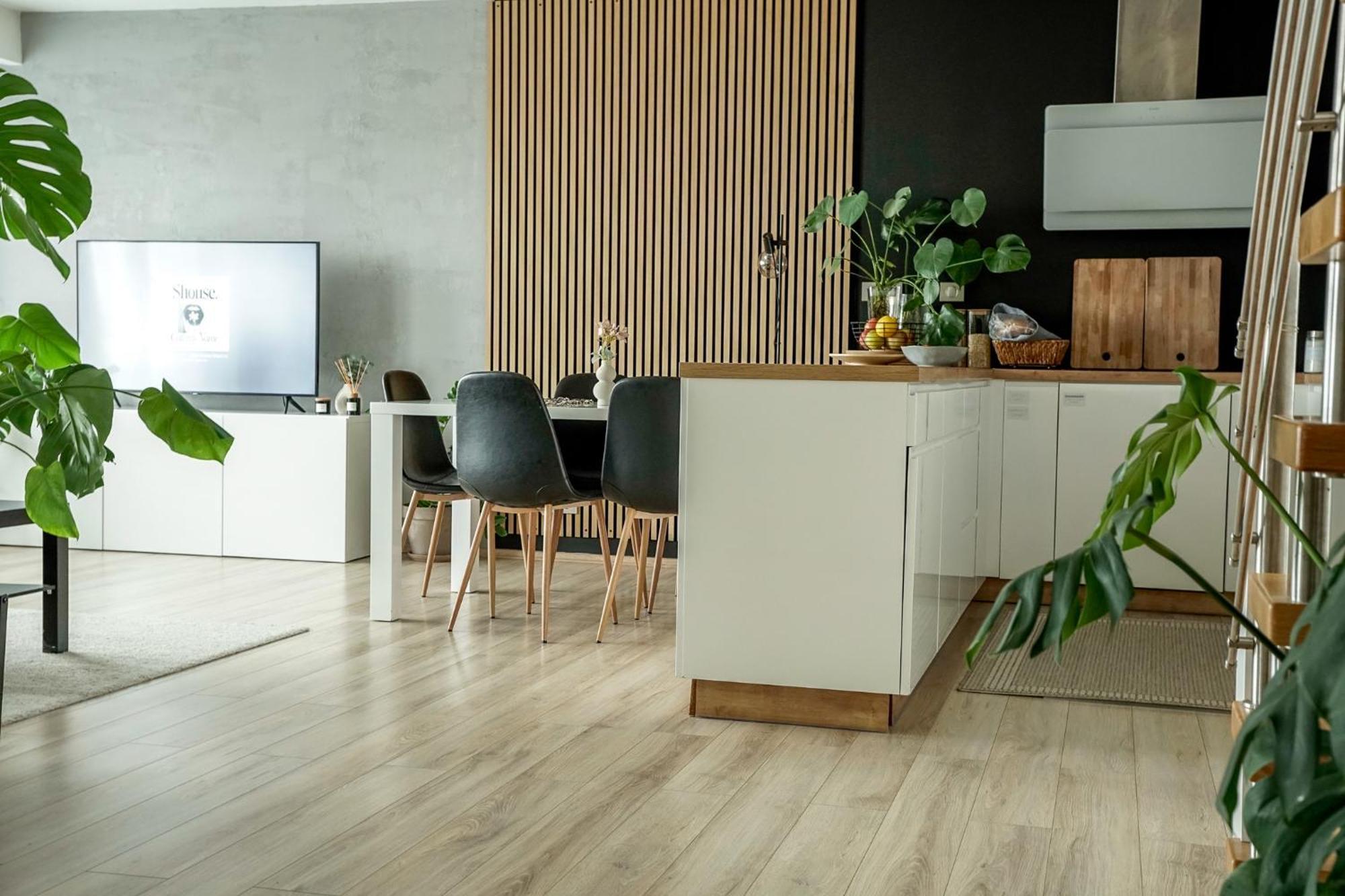 Apartamento Urban Zenhouse No.2 - Breakfast Included Bratislava Exterior foto